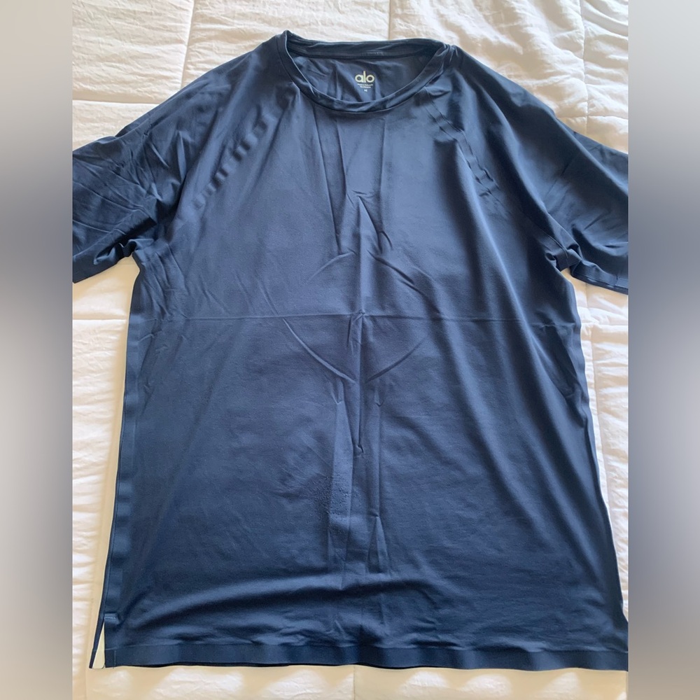 Alo shirt - M